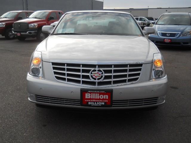 Cadillac DTS 2008 photo 4