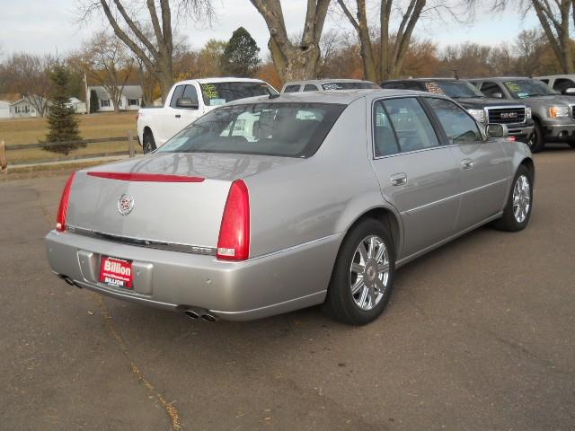Cadillac DTS 2008 photo 5