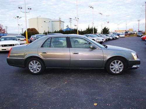 Cadillac DTS XLT Pickup 4D 5 1/2 Ft Other