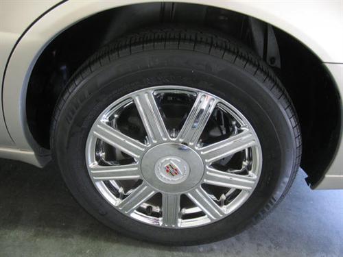 Cadillac DTS 2008 photo 1