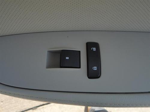 Cadillac DTS 2008 photo 2