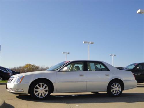 Cadillac DTS 2008 photo 4