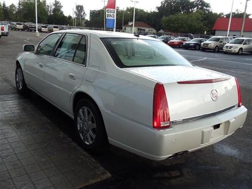 Cadillac DTS 2008 photo 4
