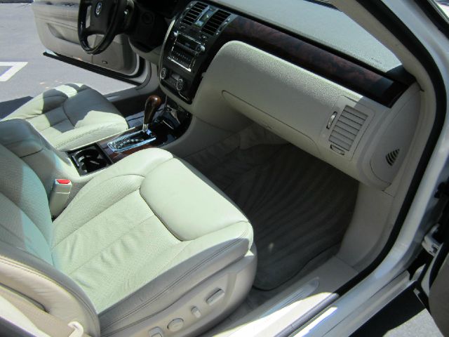 Cadillac DTS FX4 4x4 Styleside Sedan