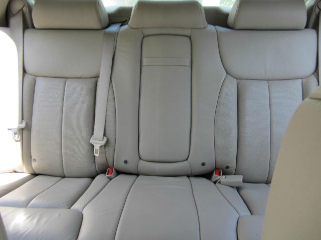 Cadillac DTS 2008 photo 13