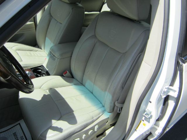 Cadillac DTS 2008 photo 6