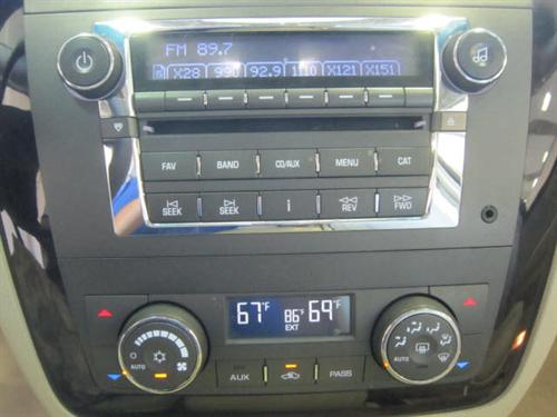Cadillac DTS 2008 photo 3