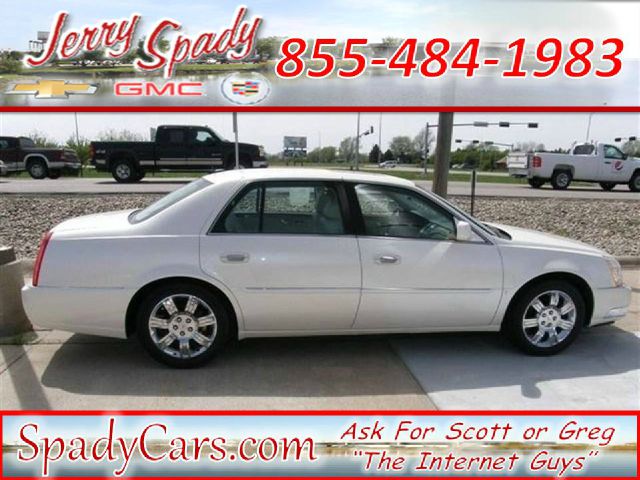 Cadillac DTS 2008 photo 2