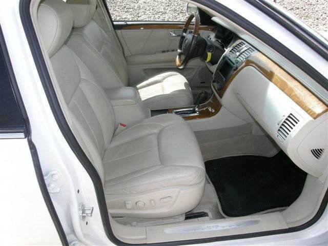 Cadillac DTS 2008 photo 3