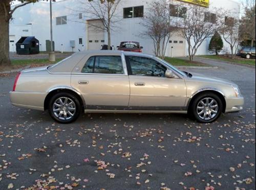 Cadillac DTS 2008 photo 4