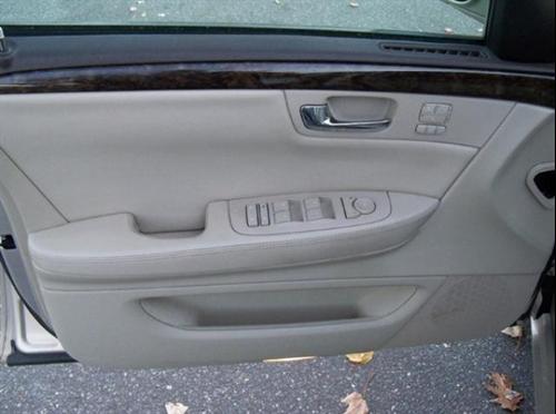 Cadillac DTS 2008 photo 5