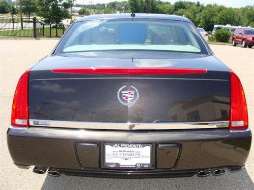 Cadillac DTS 2008 photo 4