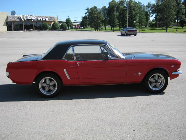 Cadillac DTS 2008 photo 2