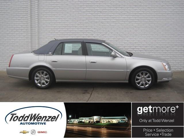 Cadillac DTS 4dr Sdn I4 Auto Sedan