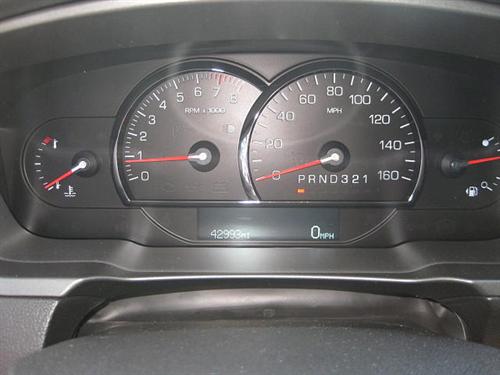 Cadillac DTS 2008 photo 2