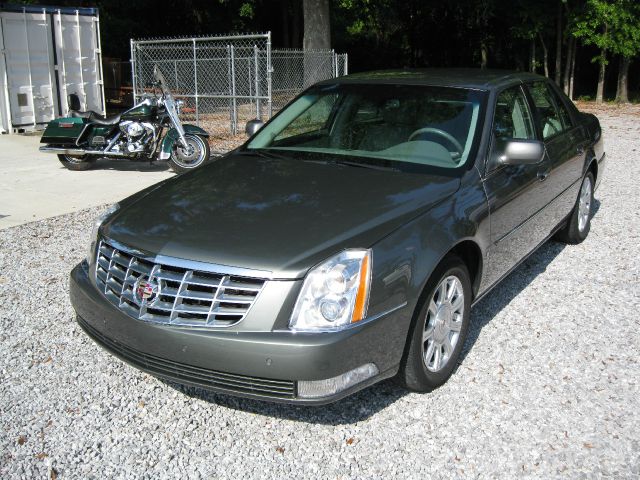 Cadillac DTS 2008 photo 2