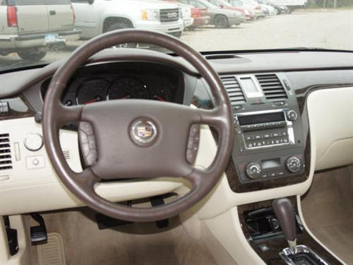 Cadillac DTS 2008 photo 3