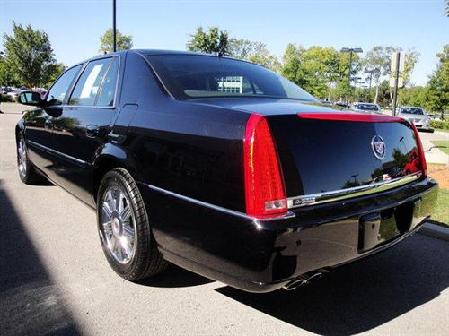 Cadillac DTS Reg Cab 133.0 Inch WB 4WD SLE 4x4 Truck Other