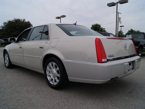 Cadillac DTS 2008 photo 4