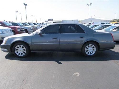 Cadillac DTS 2008 photo 1