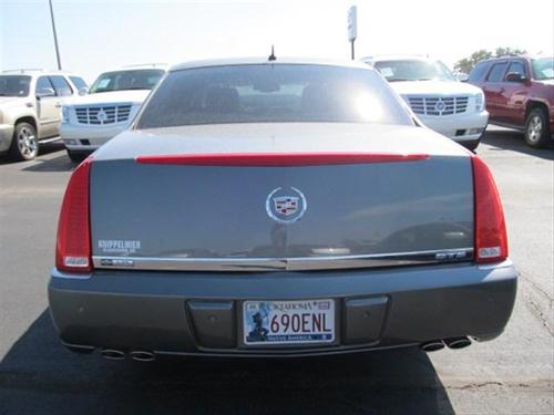 Cadillac DTS 2008 photo 3