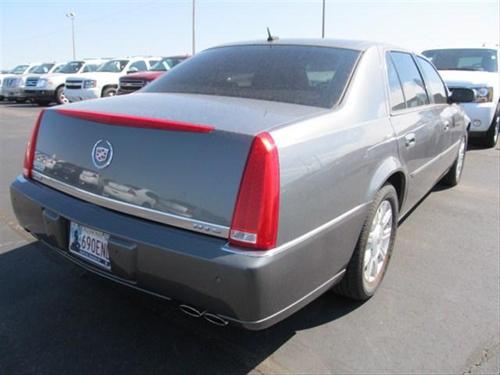 Cadillac DTS 2008 photo 4