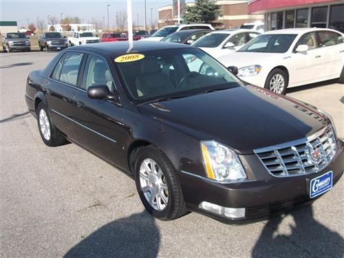 Cadillac DTS 2008 photo 2