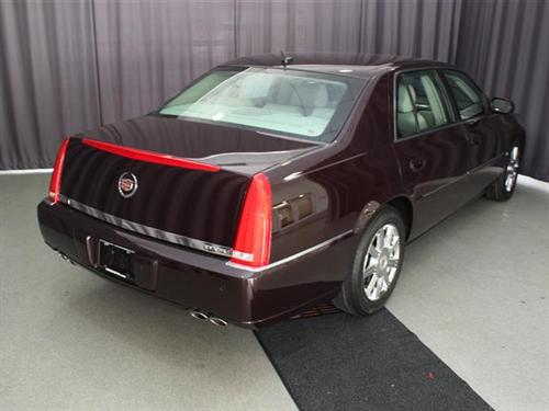 Cadillac DTS 2008 photo 3