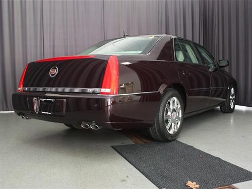 Cadillac DTS 2008 photo 4