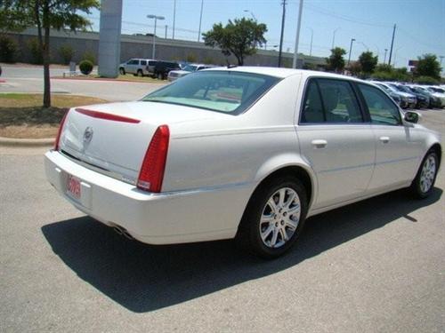 Cadillac DTS 2008 photo 4