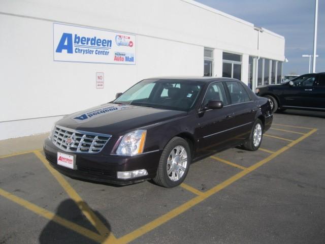 Cadillac DTS 2008 photo 1