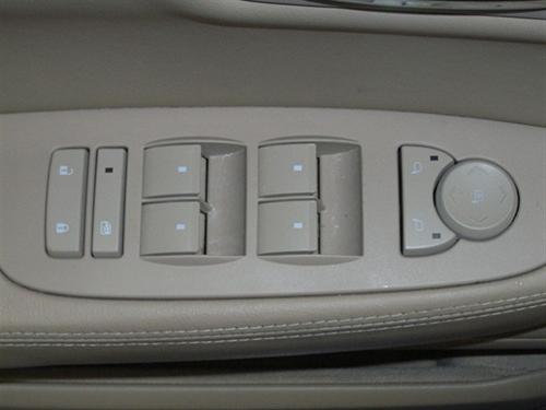 Cadillac DTS 2008 photo 2