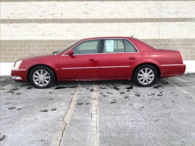 Cadillac DTS 2008 photo 1