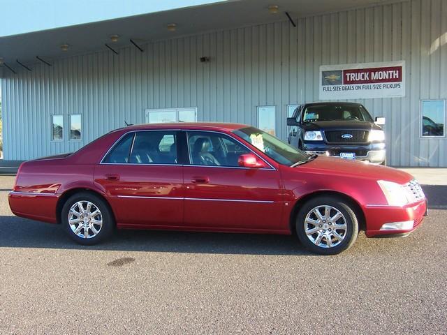 Cadillac DTS 2008 photo 4