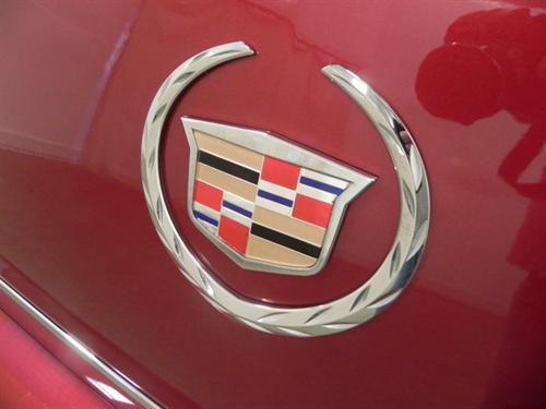 Cadillac DTS 2008 photo 2