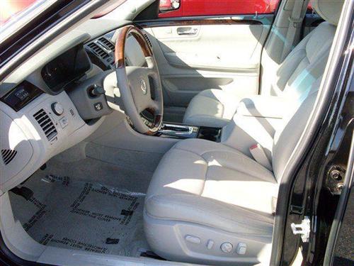 Cadillac DTS 2008 photo 3