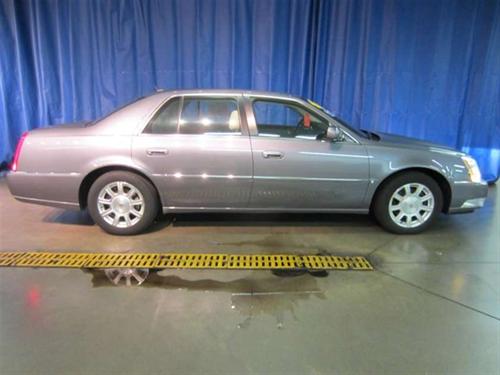 Cadillac DTS 2008 photo 1