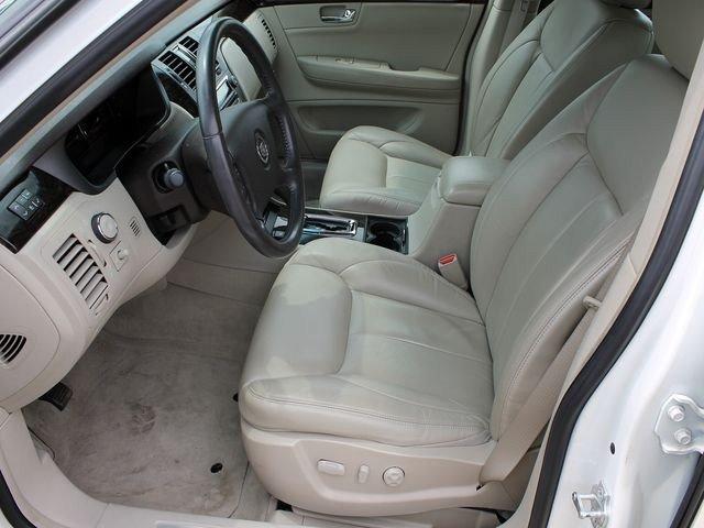 Cadillac DTS 2008 photo 1