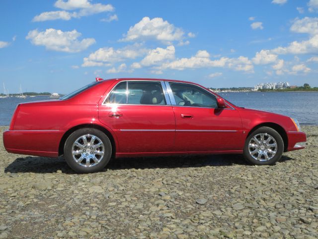 Cadillac DTS FX4 4x4 Styleside Sedan