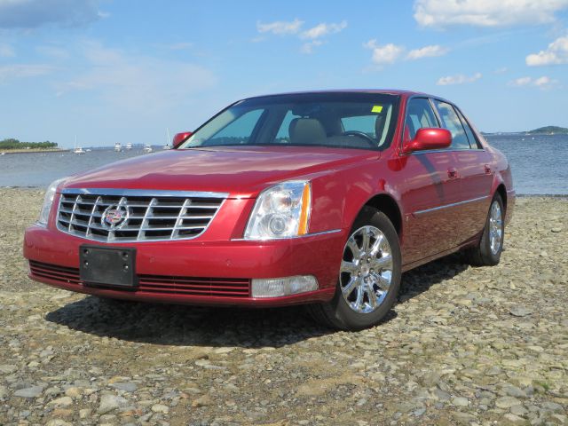 Cadillac DTS 2009 photo 4