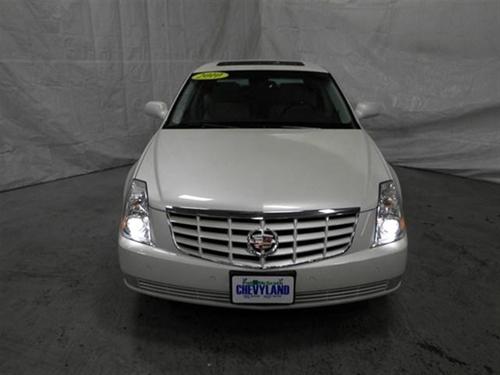 Cadillac DTS Lariat DVD Other
