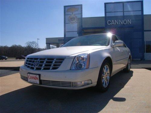 Cadillac DTS XLT Pickup 4D 5 1/2 Ft Other