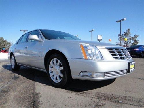 Cadillac DTS 2010 photo 3
