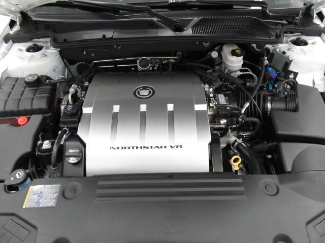 Cadillac DTS 2010 photo 3