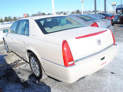 Cadillac DTS XLT Pickup 4D 5 1/2 Ft Other