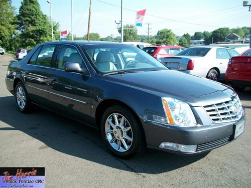 Cadillac DTS XLT Pickup 4D 5 1/2 Ft Other
