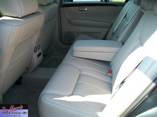 Cadillac DTS 2010 photo 4