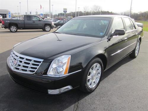 Cadillac DTS 2010 photo 3