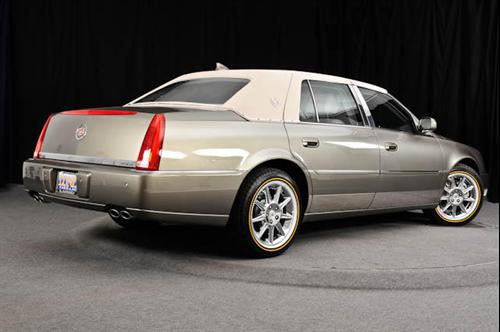 Cadillac DTS XLT Pickup 4D 5 1/2 Ft Other