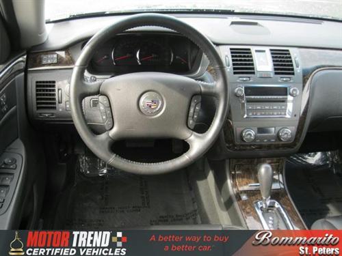 Cadillac DTS 2010 photo 4